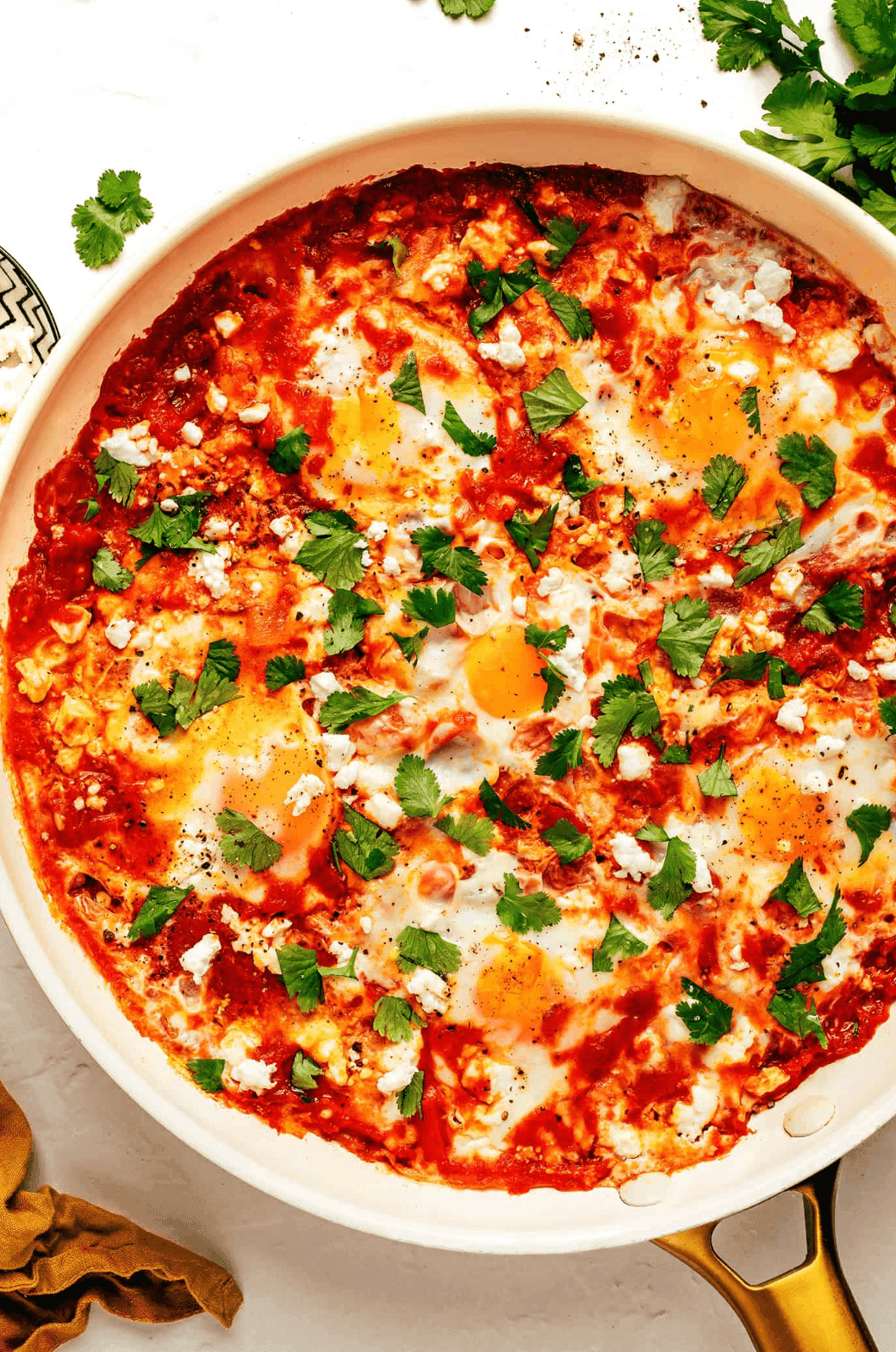 Easy Shakshuka with Feta – One Skillet Wonder