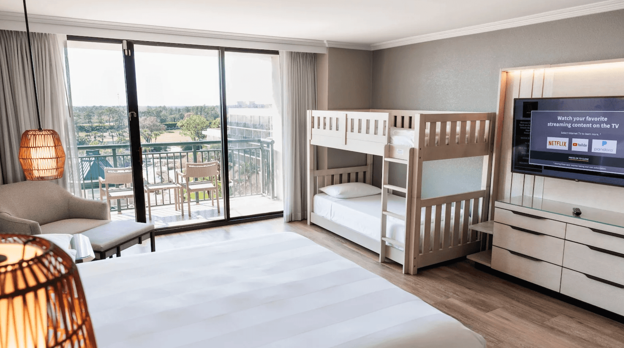 Tips for Booking the Best Hotel Rooms for Large Families