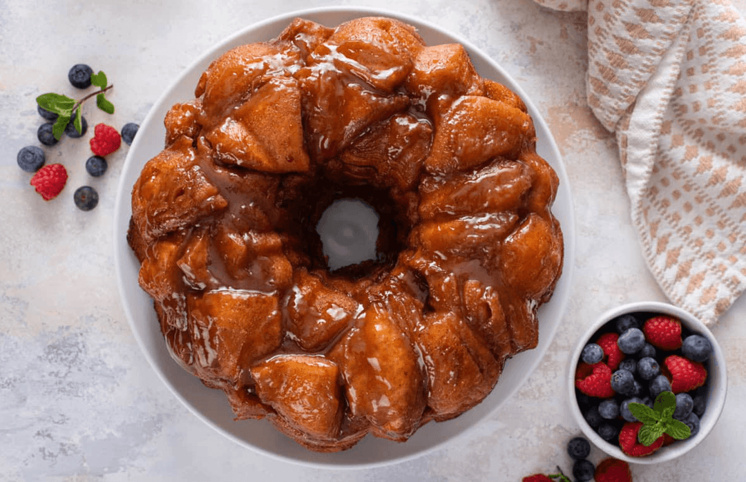 Easy Monkey Bread Recipe (With Canned Biscuit Dough)