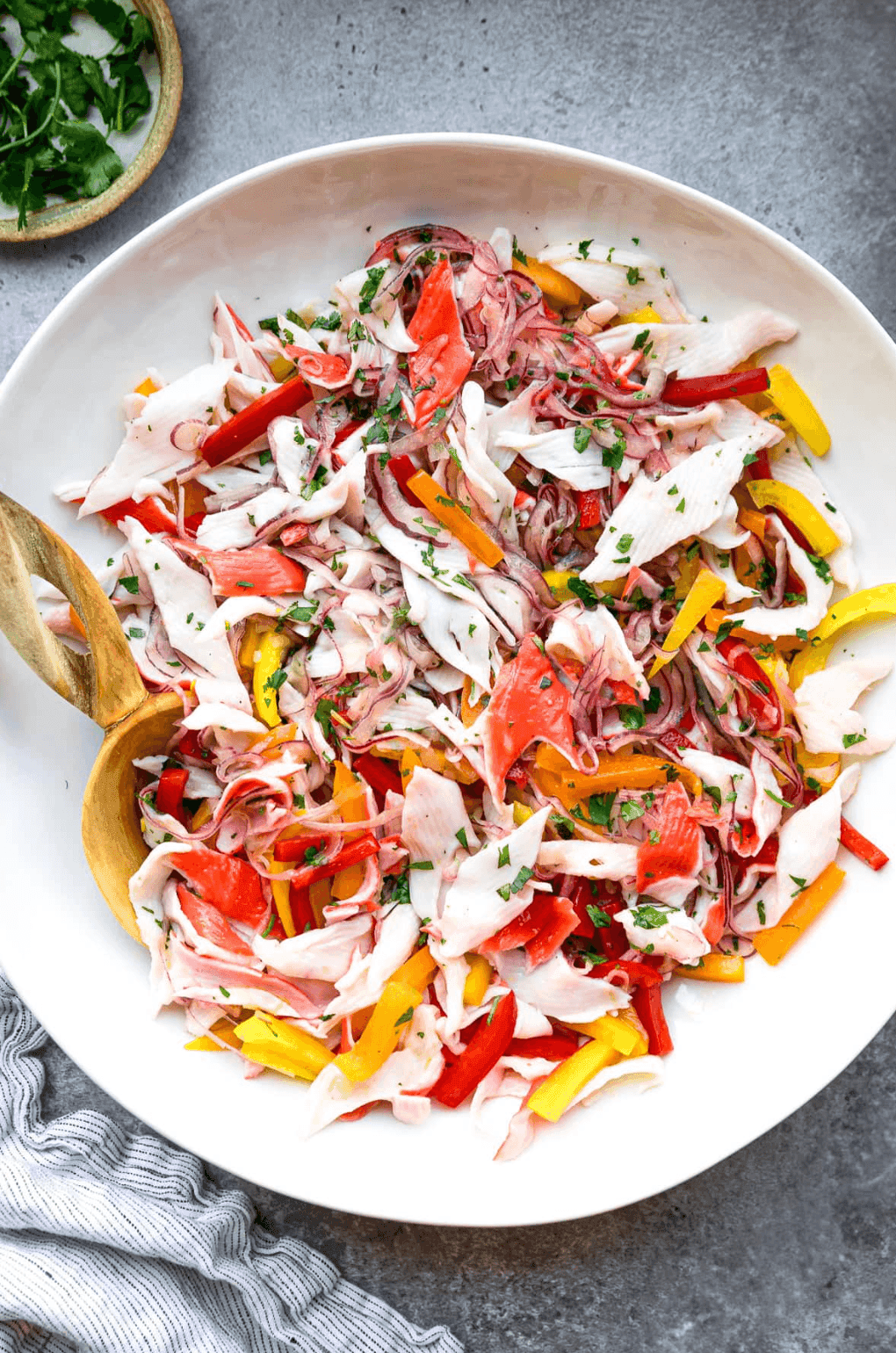Zesty Lime Crab Salad with Peppers and Cilantro