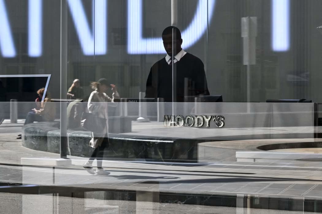 Moody’s Downgrades U.S. Credit Rating Amid Rising Deficits and Interest Costs