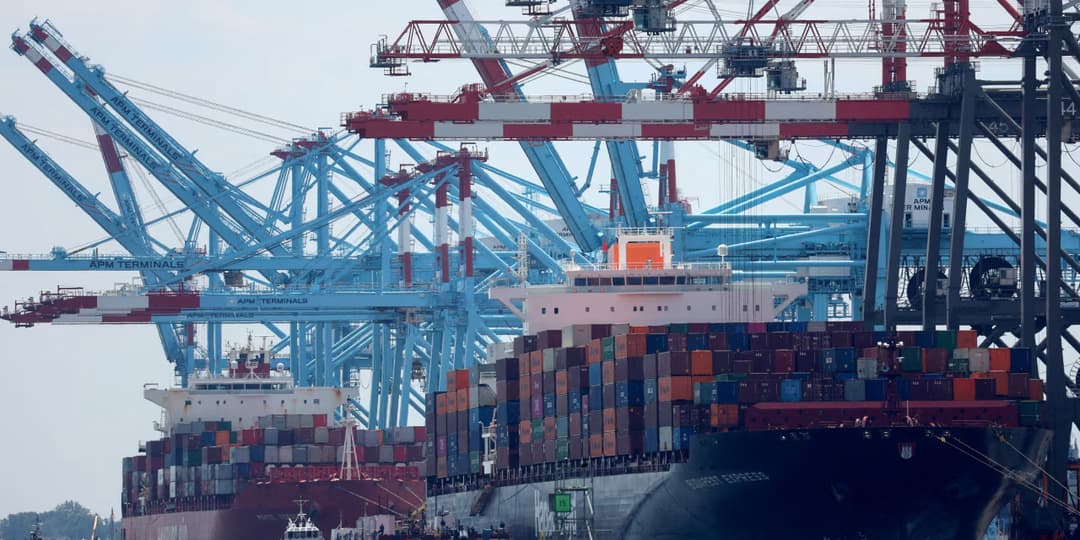 FX and bond markets eye global PMIs and central bank signals this week