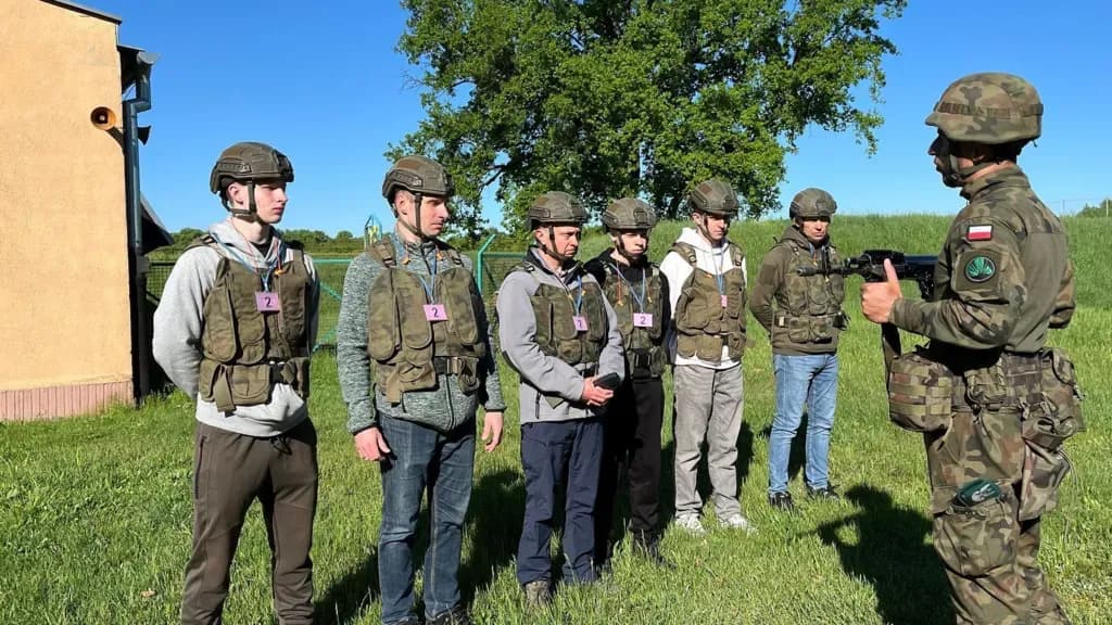 Poland prepares for possible Russian aggression as public training expands
